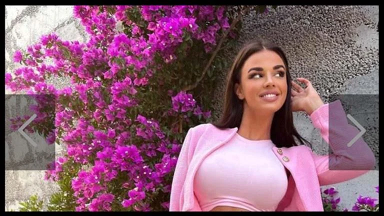 بعد إثارتها الجدل في المباراة.. معلومات عن مشجعة كأس العالم 2022 إيفانا نول 07:33 م الإثنين 17 يونيو 2024 خطفت عارضة الأزياء وملكة جمال كرواتيا، إيفانا نول، الأنظار أثتاء تواجدها ف