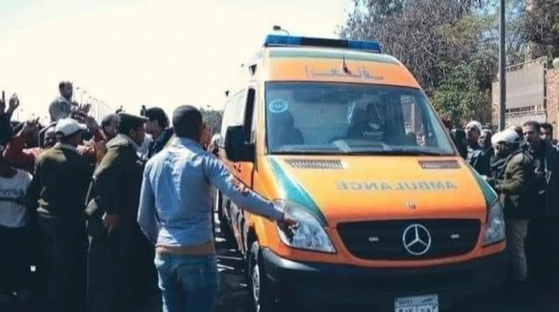 حرب شوارع على 6 قراريط بالمنيا.. قتيلان والأمن يحاصر القرية قتل شخصان وأصيب 3 آخرون بطلقات نارية، في معركة بالأسلحة النارية لخلاف على قطعة أرض