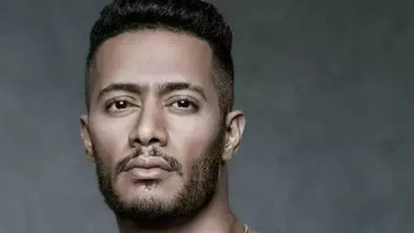 محمد رمضان يزور ضريح الحسن الثاني ومحمد الخامس في المغرب نشر الفنان محمد رمضان، مقطع فيديو قصير له عبر حسابه الرسمي بتطبيق إنستجرام، أثناء زيارته ل