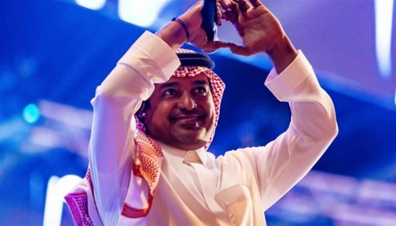راشد الماجد يعود بعد غياب دام 10 سنوات افاق عربية - بعد غياب دام لأكثر من 10 سنوات، أعلنت شركة روتانا عبر حسابها على فيس بوك عودة الفنان راشد الماجد