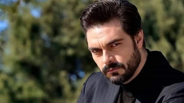 قصة الخيانه العظمي قصة شيقة جدا يانة_العظمي الجزء_الأول مرور خمس سنوات من الزواج كنت انا وهي نتناول وجبة العشاء باكرا حتى اقدر على النوم باكرا حتى استطيع الاستيقاض للعمل من الصباح 