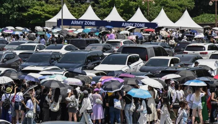 حفاظا على ثروة المستقبل.. طوارئ ووزارة جديدة في كوريا الجنوبية تم تحديثه الخميس 2024620 04:00 م بتوقيت أبوظبي تدفع الأزمات الديموغرافية بعض الدول إلى الإعلان عن حالات طوارئ وحوافز 