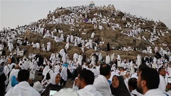 من عرفات إلى أبيار علي.. بصمات سودانية في يوم الحج الأكبر مع دخول حجاج بيت الله الحرام إلى مشعر عرفات لأداء الركن الأكبر من الحج بعد قضاء يوم التروية في منى، تلوح في الأفق أشجار ال