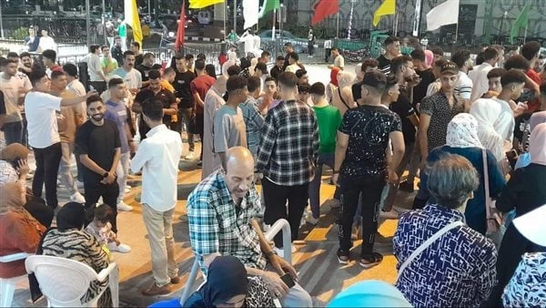 سينما الشعب تشهد إقبالا كثيفا بالمحافظات في أول أيام عيد الأضحى شهدت سينما الشعب بالقاهرة والمحافظات إقبالا كثيفا في أول أيام عيد الأضحى المبارك؛ حيث