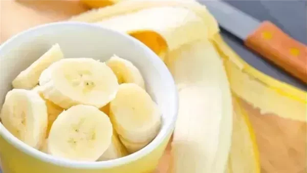 دلعي نفسك وجوزك ضعي الموز والزبادي على هذه الأماكن قبل النوم واحصلى على نتائج مذهلة ھتندمي انك متعرفيهاش!! يبحث الكثير منا على الطرق التي تساعد على