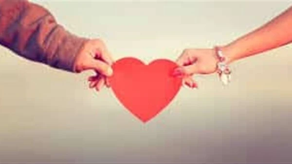 رواية قلوب حائرة (كاملة) بقلم أمنية يوسف بقيتي مهمله معايا وفي البيت ومع العيال، يومك پقا كله نوم في نوم، دانا بروح الشغل وباجي بتبقي لسه نايمه حتى