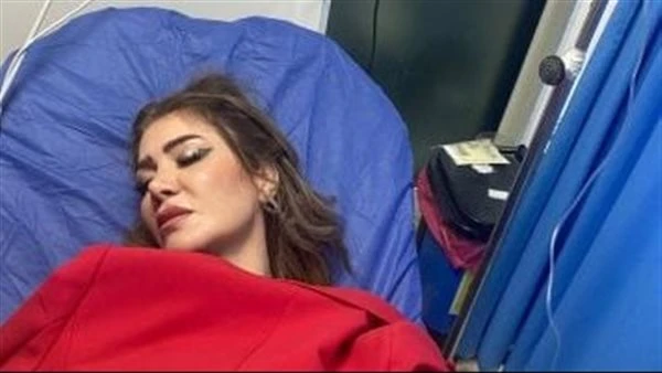 البوابة ستار: بعد تعرضها لوعكة صحية.. نقل لقاء سويدان إلى المستشفى اقرأ في أفاق عربية بعد تعرضها لوعكة صحية نقل لقاء سويدان إلى المستشفى، نقلت