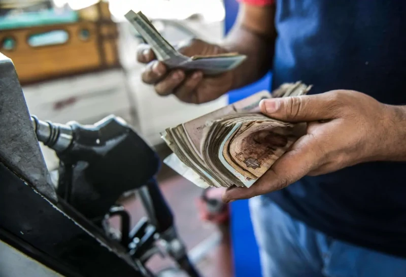 حقيقة ارتفاع أسعار البنزين والسولار بعد نهاية إجازة عيد الأضحى حقيقة ارتفاع أسعار البنزين والسولار بعد نهاية إجازة عيد الأضحى.. تساور الكثير من