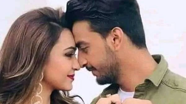 قصة حماتي بسبع أرواح جميع الفصول كاملة انا اتكلمت مع دكتوره في دار المسنين واتفقت معاها ان تق...تل حماتيطب افرضي زوجك عرف هتعملي ايسمعت الكلام دا من اختي وفكرت لوقت ان فعلا لو زوجي