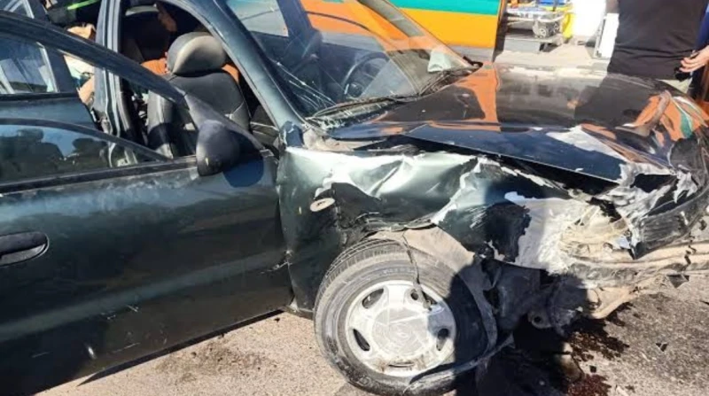 إصابة 4 فتيات في حادث سير على طريق القطامية-العين السخنة أصيبت 4 فتيات في اصطدام سيارة ملاكي بالحاجز الخرساني لطريق القطامية-العين السخنة، بالقرب من