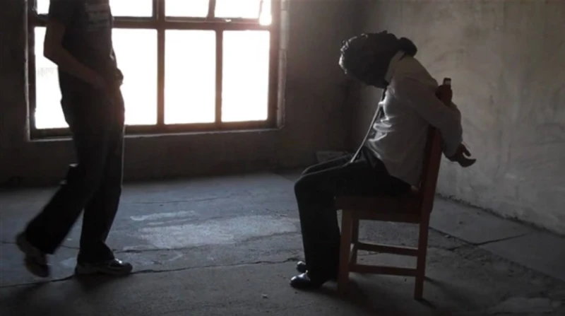 حكم عاجل بشأن المتهمين بخطف ابن وزير الصحة الأسبق قضت محكمة جنايات الجيزة، المنعقدة في زينهم، بالسجن المشدد 7 سنوات للمتهم الأول والثاني، و5 سنوات ل