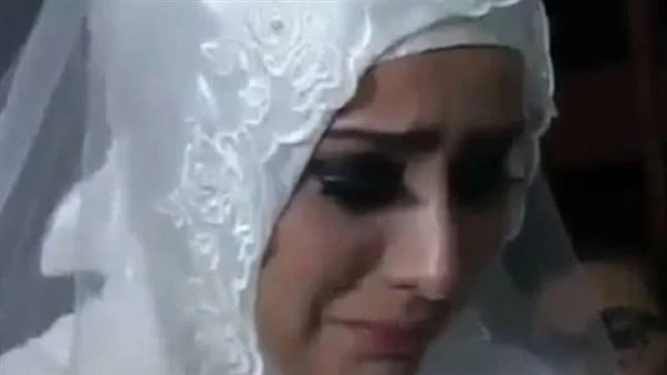 قصه ها يا صلاح جبت التحاليل علشان نخلص كامله _هاا يا صلاح جيبت التحاليل علشان نخلص إجراءات كتب الكتاب ااه جيبتها بس مڤيش كتب كتاب يا حنان _قصدك اييه!