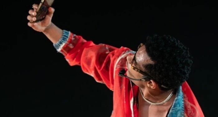 محمد رمضان بعد حفل الأهرامات: حب الناس دا اللي يهمني صورة شارك الفنان محمد رمضان، المتابعين عبر حسابه الرسمي بموقع تداول الصور والفيديوهات إنستجرام