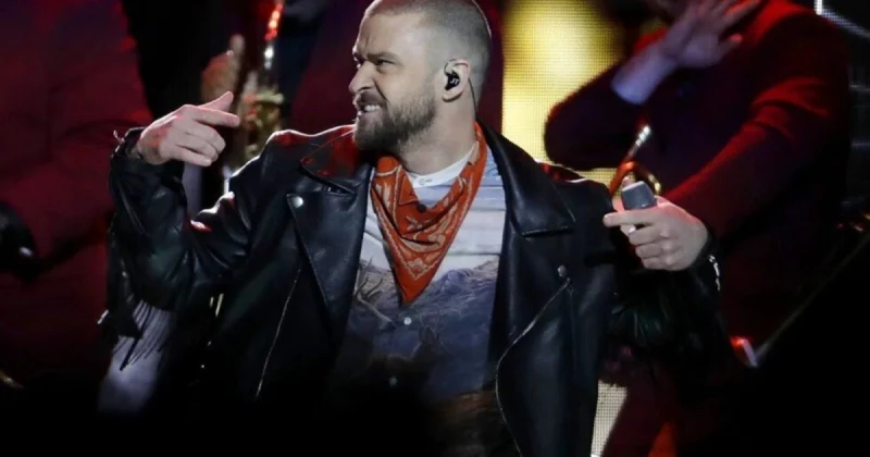 الفن و المشاهير: توقيف جاستن تمبرلاك في نيويورك.. وهذه تهمته شاهد المقال التالي من صحافة لبنان عن توقيف جاستن تمبرلاك في نيويورك وهذه تهمته، نقلت