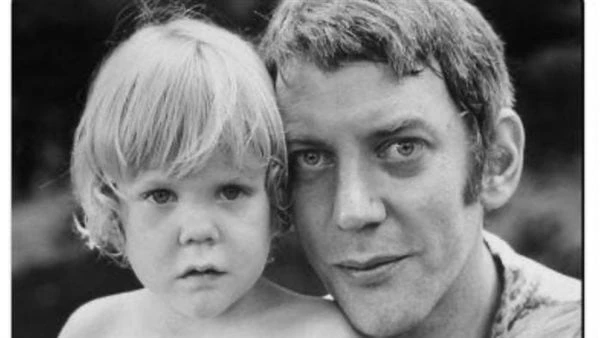 وفاة بطل فيلم توفي الممثل الكندي العالمي دونالد ساذرلاند، عن عمر يناهز ال 88 عاما.وكشف عن خبر الوفاة نجله الممثل كيفر ساذرلاند عبر حسابه الرسمي على