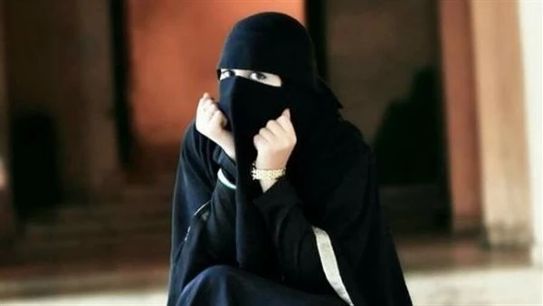 قصة من مستنقع الرذيلة إلى نهر الفضيلة (جميع الفصول كاملة) قصة من مستنقع الرذيلة إلى نهر الفضيلة كاملةطلب منها أن ېختلي بها ليقضي معها وقتا