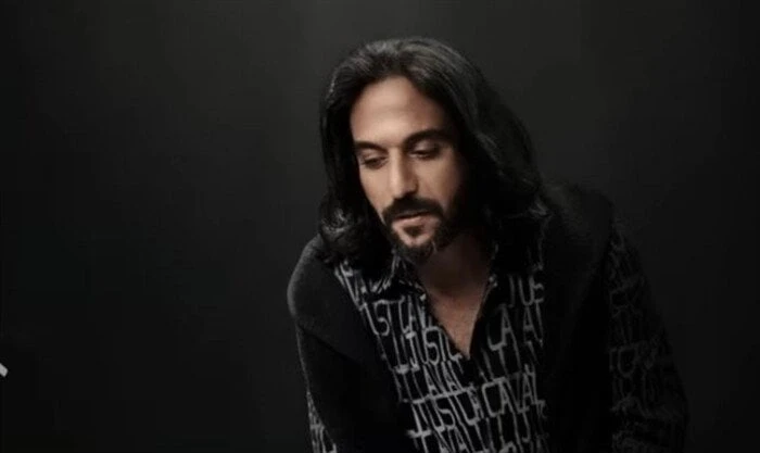 بهاء سلطان يطرح أغنية جديدة بمناسبة عيد الأضحى 2024 أزاح المطرب بهاء سلطان، الستار عن أحد أغانيه التي تحمل اسم ننزل فين، وطرحها عبر منصة اليوتيوب،