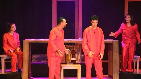 عرض أحداث لا تمت للواقع بصلة ضمن مهرجان فرق الأقاليم المسرحية بحضور جماهيري كبير، قدمت فرقة قصر ثقافة ببا، عرض أحداث لا تمت للواقع بصلة على مسرح قصر