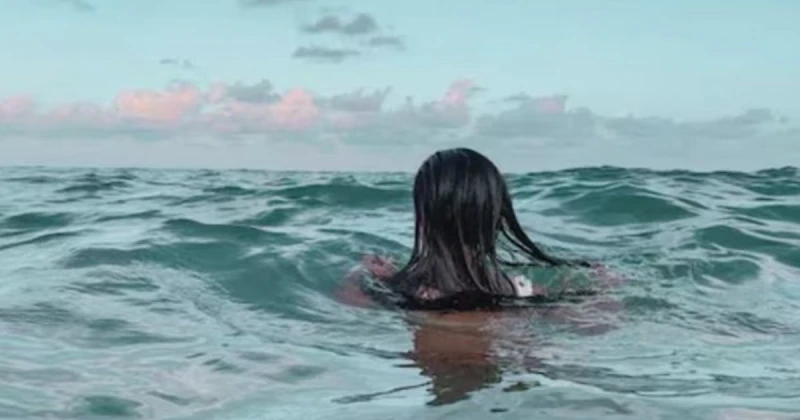 الفن و المشاهير: ابتلعتها الأمواج العاتية حين كانت تلهو مع جبيبها على الشاطئ-بالفيديو شاهد المقال التالي من صحافة لبنان عن ابتلعتها الأمواج العاتية