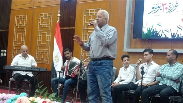 أغاني وطنية ولقاءات توعوية في احتفالات ثقافة الوادي الجديد بذكرى 30 يونيو احتفالا بذكرى ثورة 30 يونيو، شهدت مواقع فرع ثقافة الوادي الجديد عددا من