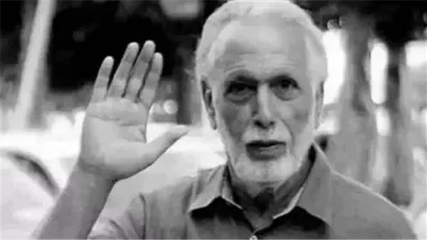 عاجل وفاة الناقد السينمائي التونسي خميس الخياطي أعلنت وزارة الشؤون الثقافية التونسية صباح اليوم، الثلاثاء الموافق 18 من شهر يونيو، وفاة الناقد