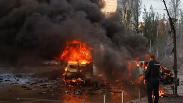 هجوم مزدوج على روسيا فى ليلة واحدة.. تزامن مثير للريبة بين هجوم أوكرانيا وجماعات متشددة على أراض خاضعة لسيطرة موسكو تفاصيل تعرضت الأراضى الخاضعة لسيطرة الدب الروسى لهجومين مزدوجين 