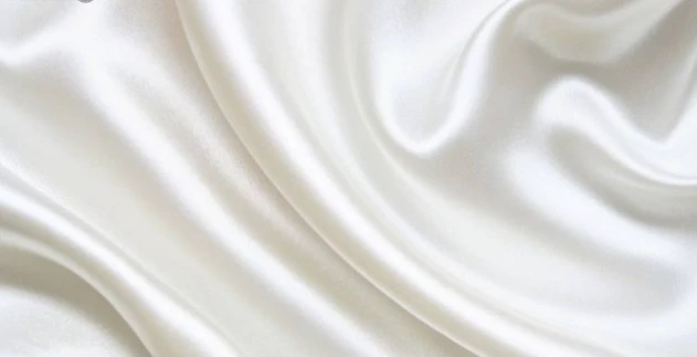 اللون الأبيض في المنام لابن سيرين والعصيمي تفسير اللون الابيض في المنام يعد من الألوان الطيبة والرائعة في الواقع نظرا لشدة نقائه وأيضا يحمل معاني