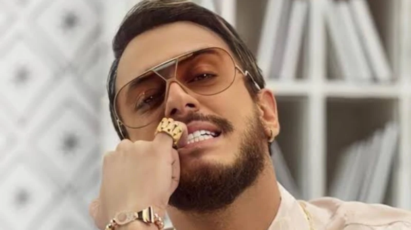 سعد لمجرد يكشف عن موعد طرح أغنيته الجديدة بشوفك يستعد المطرب المغربي سعد لمجرد، لطرح أحدث أعماله الغنائية، بعنوان بشوفك، عبر موقع الفيديوهات يوتيوب، غدا الأربعاء.وروج المطرب المغرب