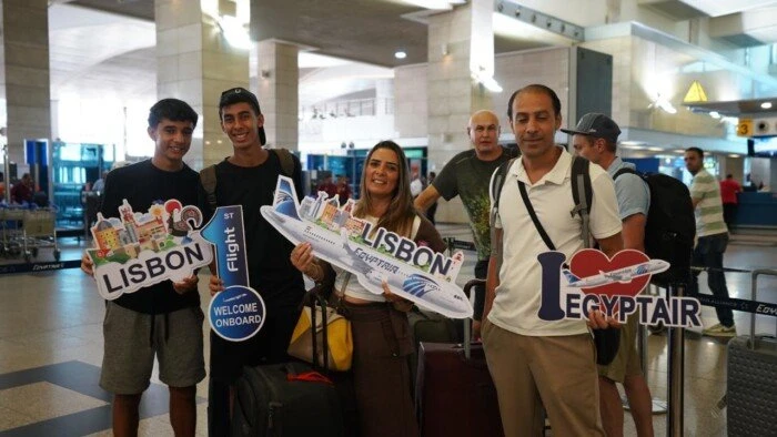 إنطلاق أولي رحلات مصر للطيران إلى العاصمة البرتغالية لشبونةالاحتفال مع الركابنجلاء غنيمأقلعت أولى رحلات الناقل الوطني مصر للطيران، إلي العاصمة