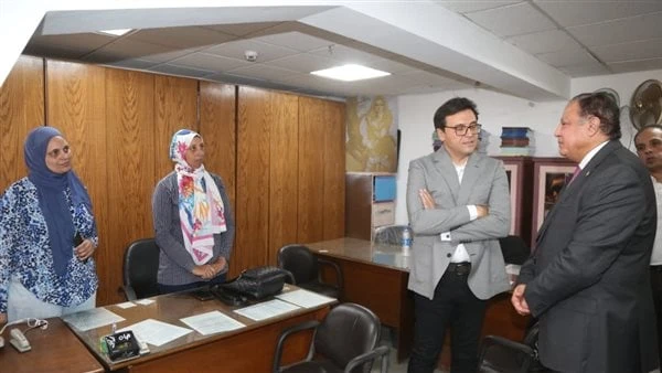 وزير الثقافة يؤكد على أهمية تطوير منظومة العمل واعتماد التقنيات الرقميةقام الدكتور أحمد فؤاد هنو، وزير الثقافة، بجولة تفقدية مفاجئة، لمبنى المجلس