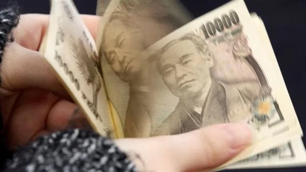 الين يرتفع بعد زيادة الطلب على العملة اليابانية جراء التوتر في الشرق الأوسطارتفع الين الياباني اليوم الاثنين في تعويض لانخفاضات سابقة إذ أدى تصاعد حدة التوتر في الشرق الأوسط إلى زي