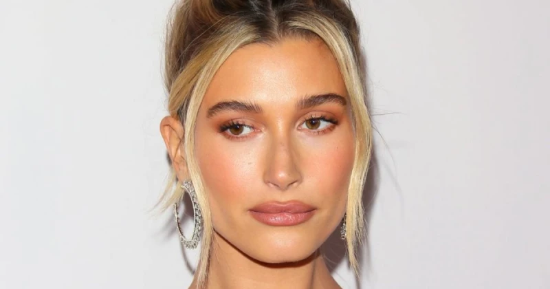 لهذا السبب كشفت هايلي بيبر عن حملها .. وهذا ما قالته تعرف على التالي لهذا السبب كشفت هايلي بيبر عن حملها .. وهذا ما قالته، صدمت عارضة الأزياء