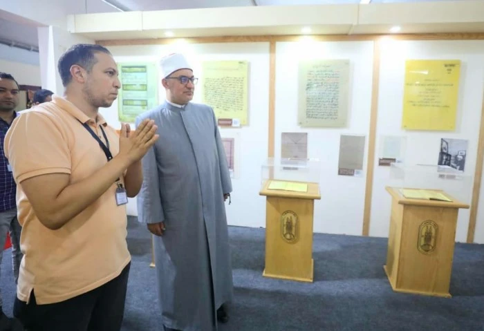 أمين البحوث الإسلامية يتفقد جناح الأزهر في معرض الإسكندرية للكتاب تفقد الأمين العام لمجمع البحوث الإسلامية، الدكتور نظير عياد، اليوم الأربعاء، جناح