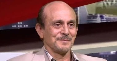 الناقد رامى المتولى: محمد صبحى يبالغ فى تقدير نفسه ويعانى من غرور مفرط تعرف على التالي الناقد رامى المتولى: محمد صبحى يبالغ فى تقدير نفسه ويعانى من