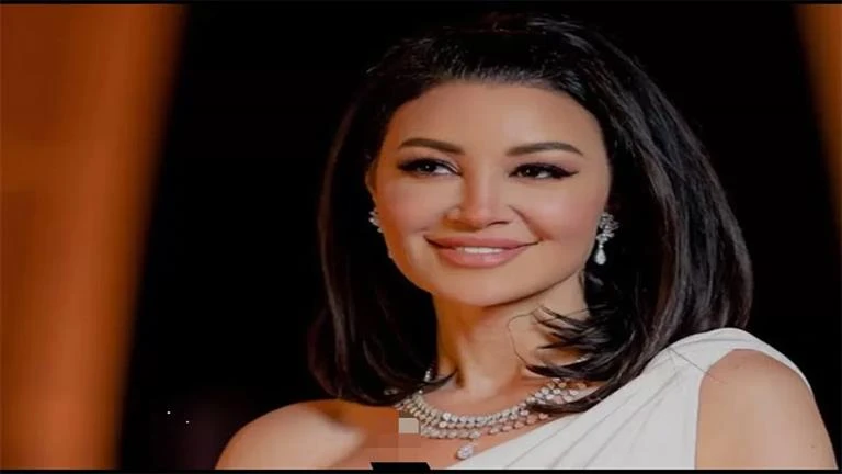 بالفيديو.. أروى جودة تتألق في أحدث ظهور لها أمام البحر والجمهور يعلق تعرف على التالي بالفيديو.. أروى جودة تتألق في أحدث ظهور لها أمام البحر والجمهور