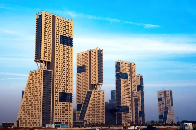 صورة تجيب شلل للسرسجية.. حي المال والأعمال بالعاصمة الإدارية يمثل حي المال والأعمال في العاصمة الإدارية الجديدة نقطة انطلاق جديد للاقتصاد المصري؛ حيث