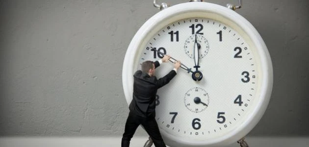 كلمات عن الوقت 40 ماذا قال العظماء عن الوقت؟يعتبر الوقت واحد من الأمور التي يجب الاهتمام بها فقد يمكنك التمييز بين الشخص الناجح والفاشل من خلال الوقت وتنظيمه، سنوضح من خلال هذا الم