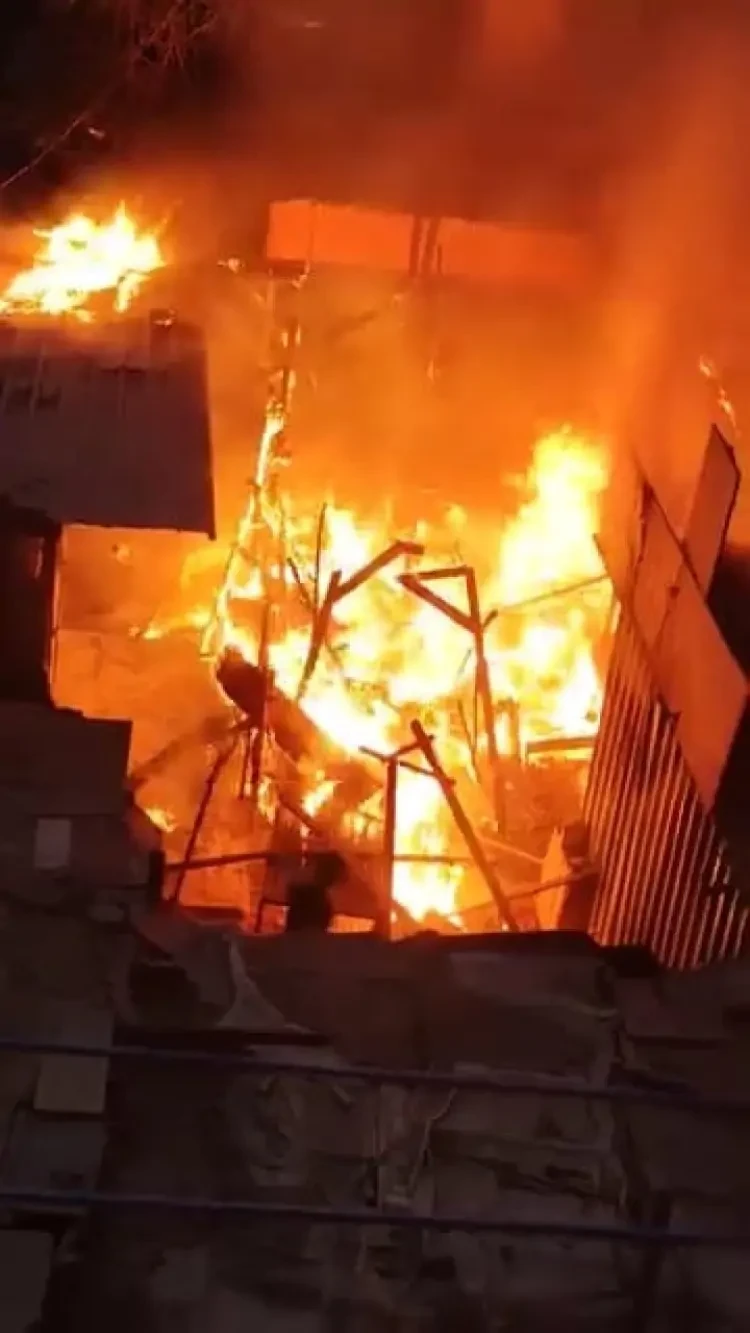 تفاصيل خسائر حريق محطة محولات كهرباء المحروسة وصلت 40 مليون جنيهحريق محطة محولات كهرباء المحروسة أسفر الحريق الهائل الذي نشب في محطة محولات كهرباء المحروسة، التابعة لدائرة مركز قنا