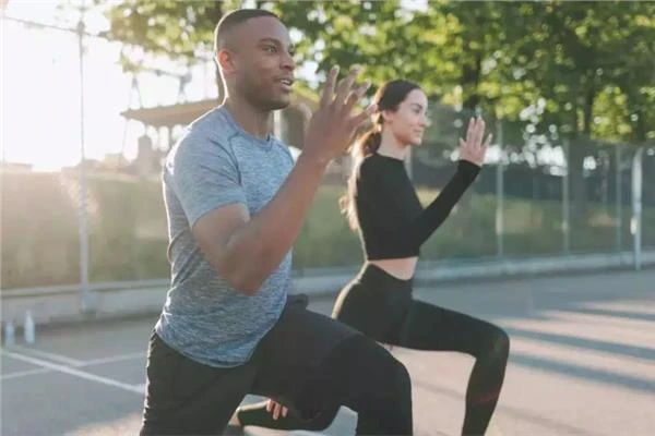 أفضل 5 تمارين مسائية لإنقاص الوزن وتحسين جودة النوم متفرقات شاهد المقال التالي من صحافة مصر عن أفضل 5 تمارين مسائية لإنقاص الوزن وتحسين جودة النوم،