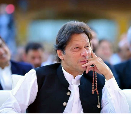 تعرف على تفسير حلم المشاهير للعزباء لابن سيرين تفسير حلم المشاهير للعزباء تعتبر من أكثر الرؤى التي يبحث عنها الكثير من الفتيات، وذلك من أجل معرفة هل