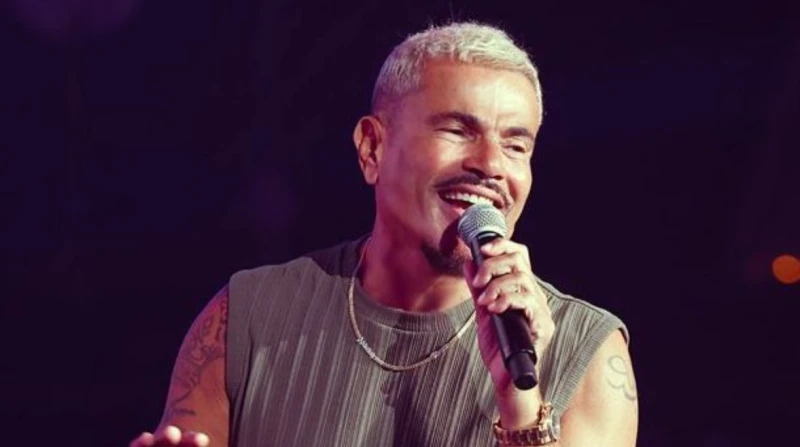 ليال صيفية.. 14 صورة من حفل عمرو دياب في الرياض غنى النجم عمرو دياب وسط أعداد كبيرة من محبيه بالمملكة العربية السعودية، في حفل أقيم مساء الخميس. وقدم الهضبة على مسرح محمد عبده بالع