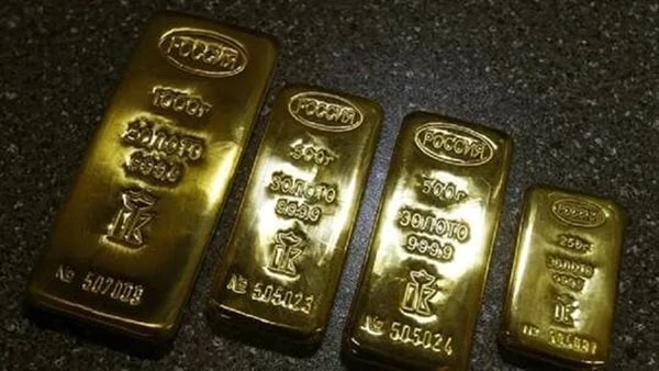 جولد بيليون: تداولات محدودة للذهب والأوقية ترتفع 0.4 ارتفع سعر الذهب العالمي خلال تداولات اليوم الأربعاء بعد ارتفاع آخر أمس ولكن تبقى التداولات في نطاق محدد وذلك بعد شهادة رئيس الب