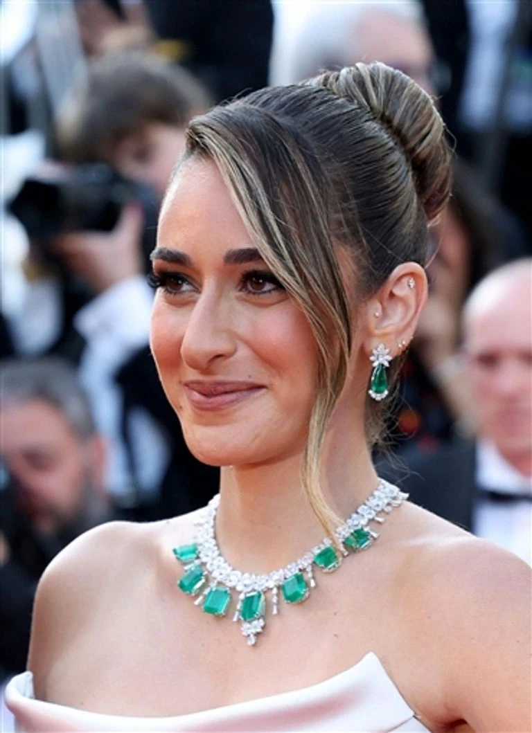 أمينة خليل تتحدث عن منى زكي.. وعمل تتمنى تقديمه افاق عربية - كشفت الفنانة أمينة خليل عن أمنيتها التي تتمنى أن تتحقق في مشوارها الفني، مؤكدة أنها