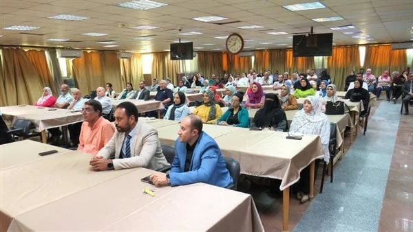 الصحة: دور القطاع الخاص مهم في خفض الولادات القيصرية وتوفير غرف المشورة الأسريةعقدت الدكتورة عبلة الألفي نائب وزير الصحة والسكان، اجتماعا تنسيقيا مع