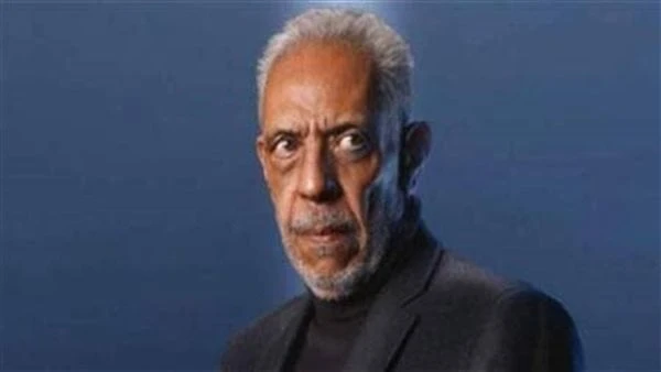 نبيل الحلفاوي يوجه رسالة للاعبي الأهلي قبل مواجهة بيراميدز وجه الفنان نبيل الحلفاوي، رسالته للاعبي الأهلي قبل مباراة بيراميدز في الدوري الممتاز.و يا