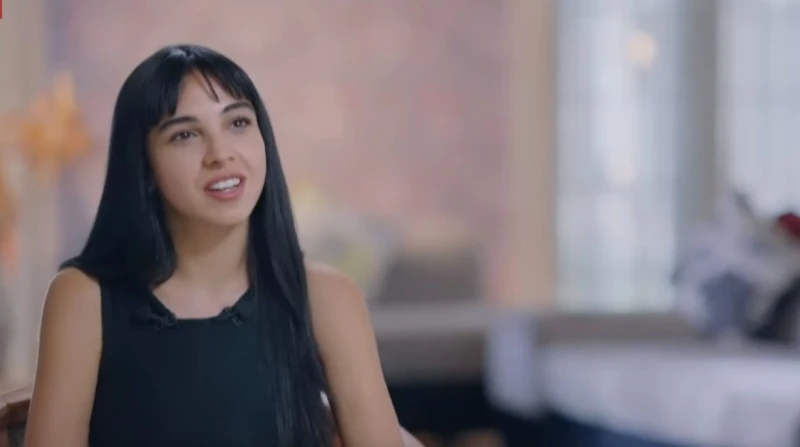 مش فاضيين دلوقتي.. سلمى أبو ضيف تكشف موعد زفافها أعلنت الفنانة سلمى أبو ضيف، موعد حفل زفافها المرتقب على رجل الأعمال إدريس عبد العزيز، وذلك بعد