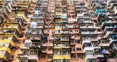 أغرب أماكن يعيش فيها الإنسان على وجه الأرض.. الحمم البركانية الأبرز المرأة والمنوعات شاهد المقال التالي من صحافة مصر عن أغرب أماكن يعيش فيها الإنسان