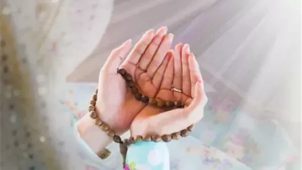 أذكار قبل النوم .. ردد أفضل ما قاله النبي عند نومهأذكار النبي قبل النوم فهي أفضل الأذكار والأدعية التي نقولها قبل نومنا، وترديد أذكار النوم الصحيحة