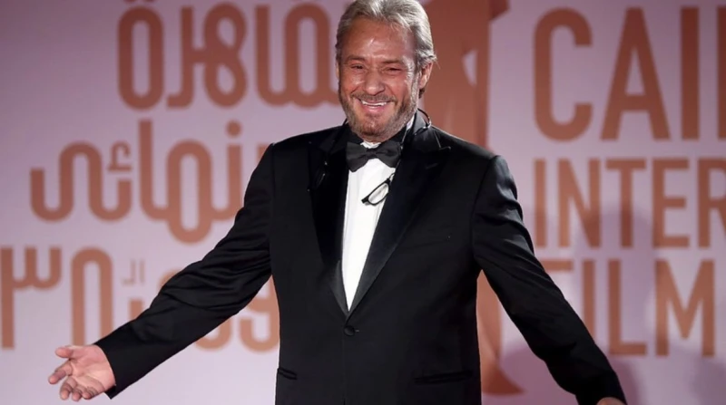 ذكرى وفاة فاروق الفيشاوي.. إرث فني خالد وحياة مليئة بالشغف تحل اليوم ذكرى وفاة الفنان فاروق الفيشاوي، الذي توفي 25 يوليو 2019 عن عمر يناهز 67 عاما