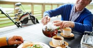 أضرار تناول الشاي بعد الأكل مباشرة صحة وجمال شاهد المقال التالي من صحافة الأردن عن أضرار تناول الشاي بعد الأكل مباشرة، وكالات السوسنةحذر خبراء